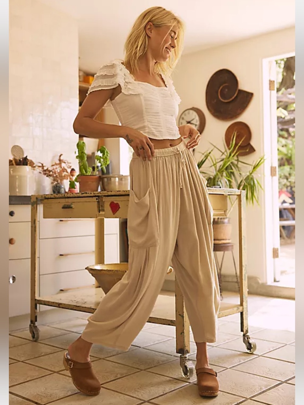 Free People Quinn Linen Harem Pants Taupe Size M NWT OB1323778